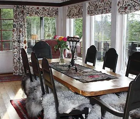 Bekkeli; Mountain Cabin, Amazing View - In - Out, Golf, Hike, Bike,, Fishing, Nesbyen